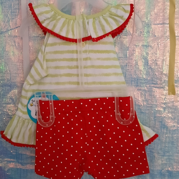 Baby Girl 2pc Shorts Set - Picture 2 of 3
